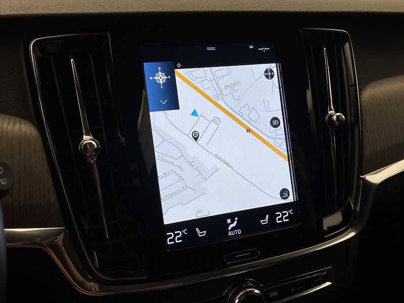 Volvo V90 CC D5 AWD MOMENTUM POLESTAR  - fotka 8 z 46