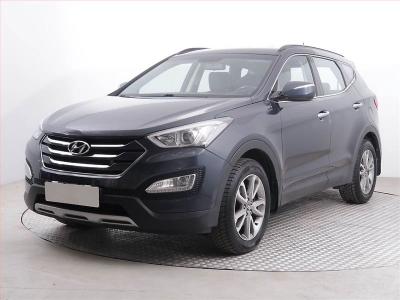 Hyundai Santa Fe (2013) 2.2 CRDi, 4X4, Tempomat - fotka 2 z 17