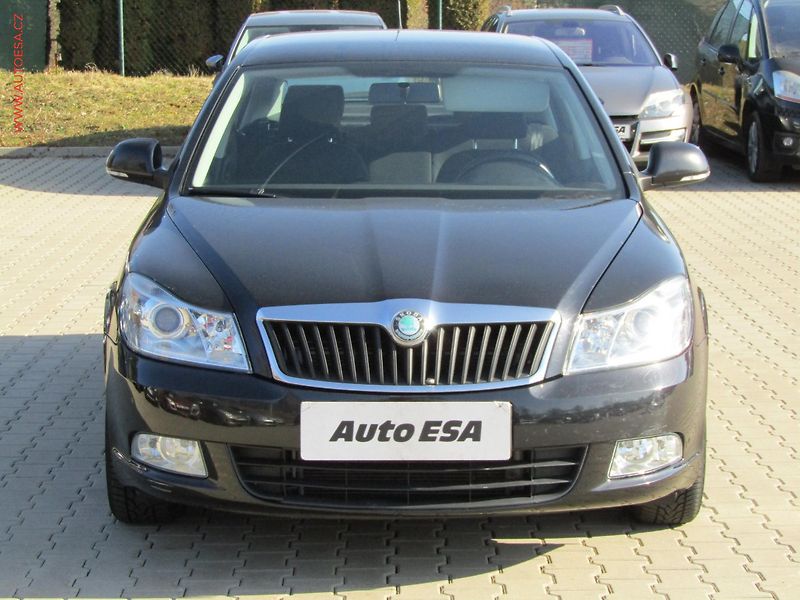 Škoda Octavia (2010) 1.2 TSi, autoAC - fotka 2 z 18