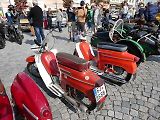 Malé motocykly Jawa 50/20 na III. Havlíčkobrodském srazu veteránů.