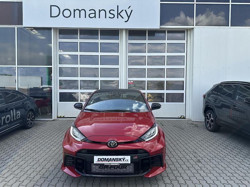 Toyota GR Yaris (2025) 1.6 T-6/MT DYNAMIC VIP - fotka 2 z 18