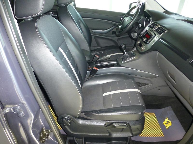 Ford Kuga (2011) 2,0TDCI-120KW*VYHŘ.S*PANOR*4X4 - fotka 20 z 26