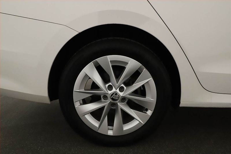 Škoda Octavia (2023) Ambition 1.4 TSI iV - fotka 18 z 18
