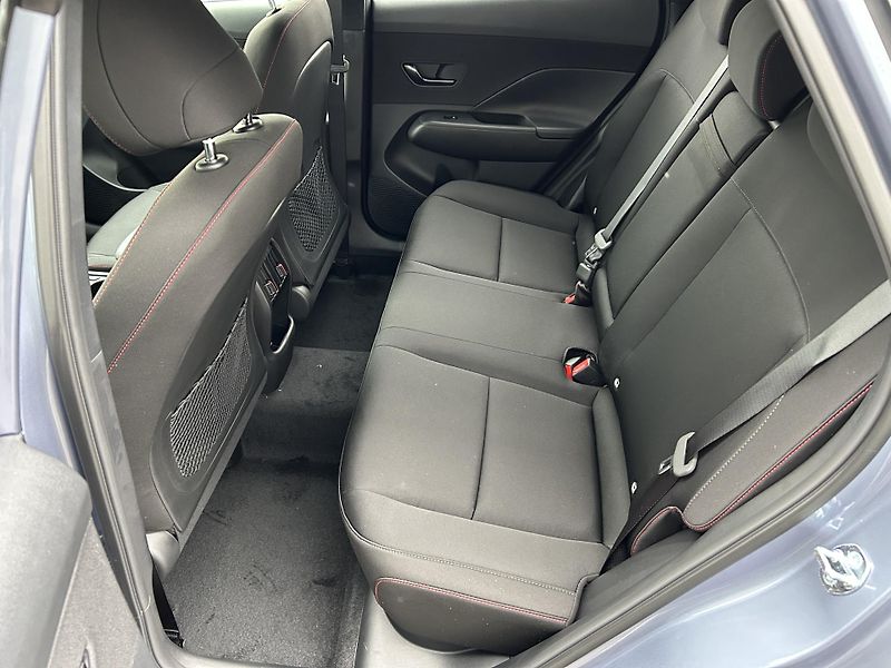 Hyundai Kona 26 1,6 T-GDI DCT HP N LINE - fotka 8 z 31