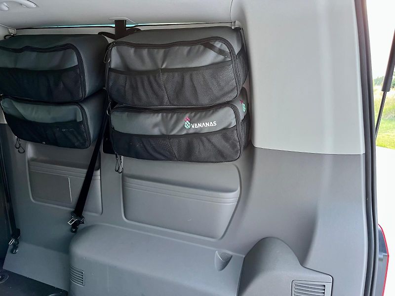 Volkswagen Caravelle (2023) 2,0 TDi DSG LONG 8-míst tažné  - fotka 21 z 23