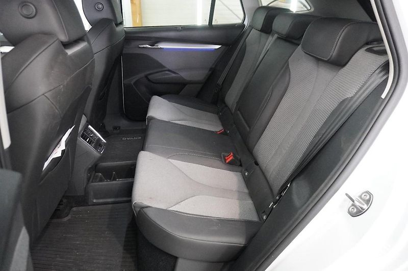 Škoda Enyaq 150kw, iV80 19ALU SOH 96% - fotka 7 z 8