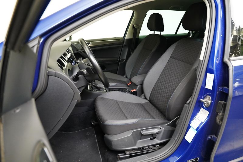 Volkswagen Golf - fotka 11 z 25
