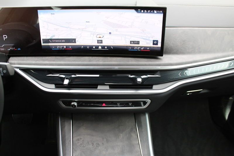 BMW X5 xDrive30d Mpaket vzduch - fotka 5 z 27