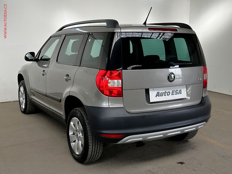 Škoda Yeti (2011) 1.2 TSi, Ambition, panor - fotka 6 z 15
