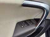 Opel Insignia 2.0 Turbo/184kW Innovation 4x4 - náhled 26