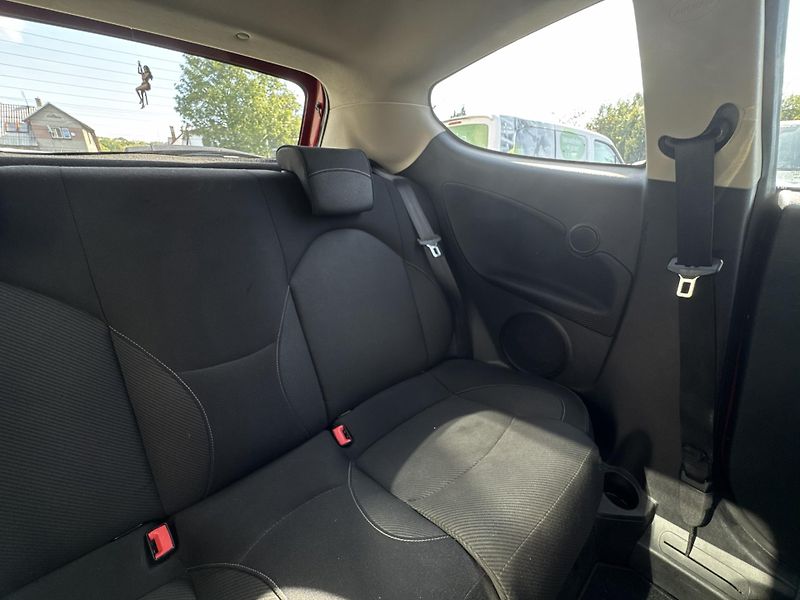 Alfa Romeo MiTo 1,4T - fotka 20 z 24