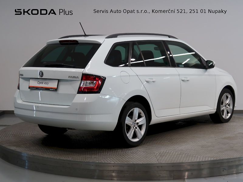 Škoda Fabia (2016) STYLE 1.2TSI 81KW DSG - fotka 2 z 37