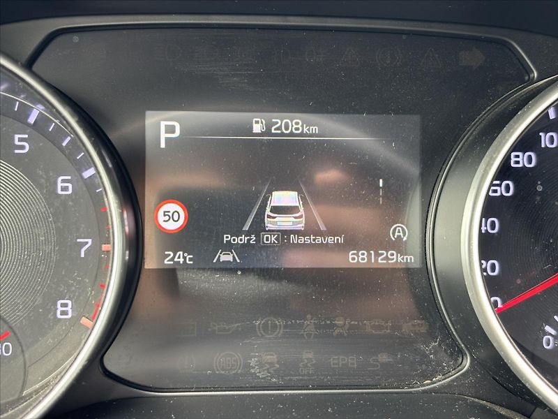 Kia Ceed 1,5 TGDi AT TOP ZÁRUKA ADAPTIV - fotka 41 z 45