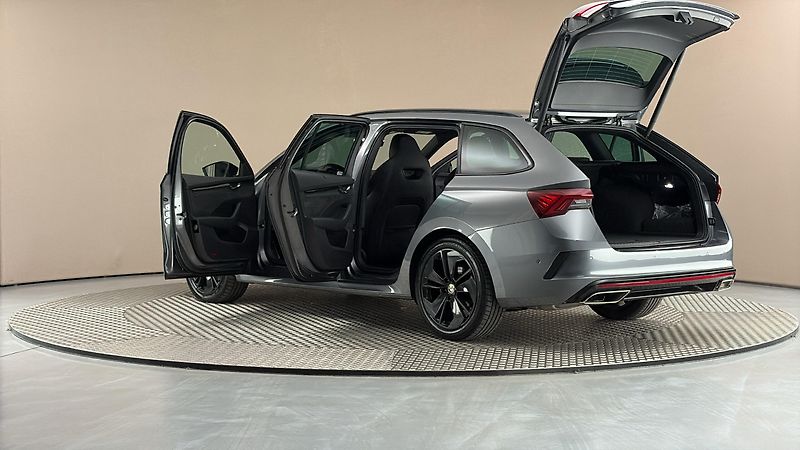 Škoda Octavia 2.0 TDI DSG 4x4 RS Combi - fotka 7 z 32