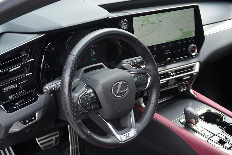 Lexus RX 500h F-SPORT + ,Panorama, DPH - fotka 15 z 44