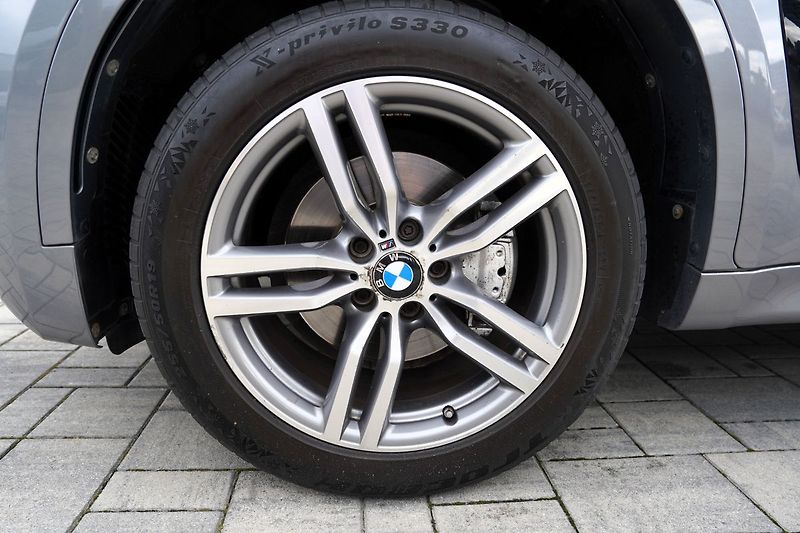 BMW X6 3.0d xDrive, M paket/260PS/ČR - fotka 13 z 44
