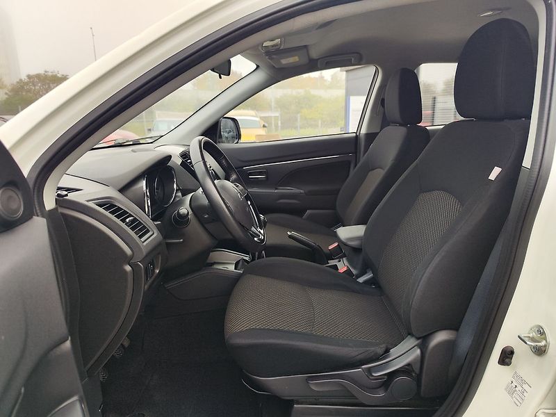 Mitsubishi ASX 1.6 Mivec/86kW Invite+ - fotka 12 z 26