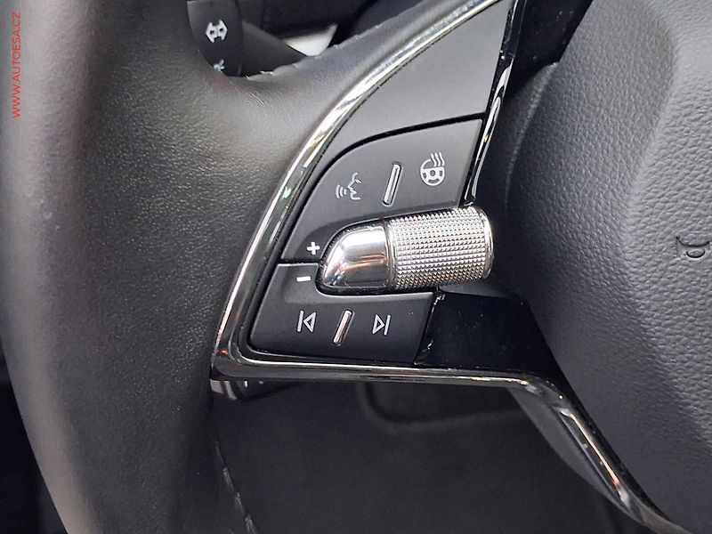 Škoda Karoq (2022) 1.5 TSi, 1.maj,ČR, Style,DSG - fotka 13 z 19