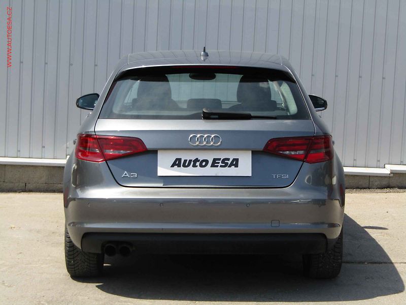 Audi A3 (2013) 1.4 TFSi, AT, navi, park - fotka 5 z 18