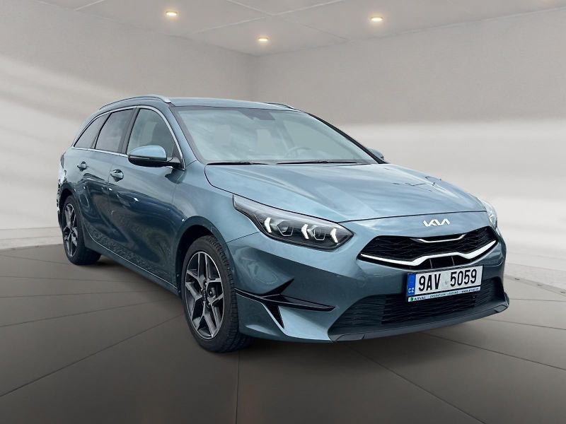 Kia Ceed (2023) TOP 1.5T-GDI 118kW CZ DPH  - fotka 3 z 11