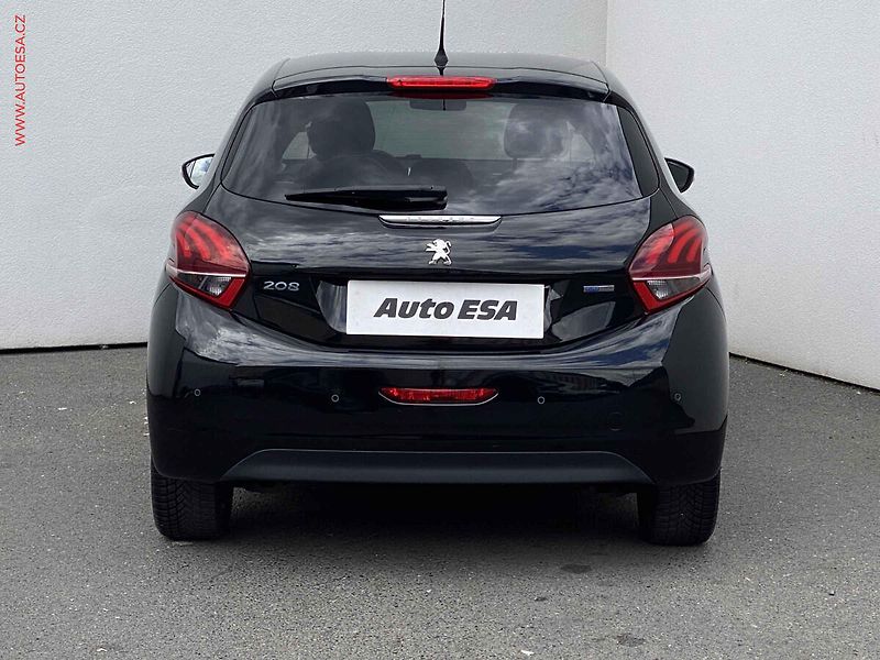 Peugeot 208 (2016) 1.2 PT, Style, park. čidla - fotka 5 z 16