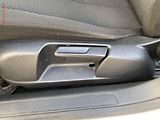 Volkswagen Passat (2008) 1.9TDi, autoAC - náhled 14