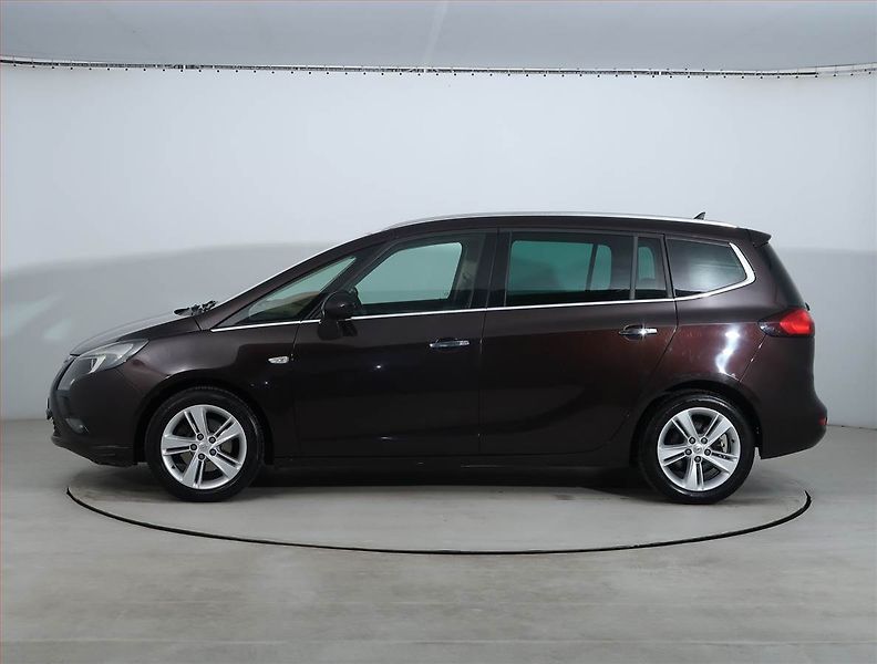 Opel Zafira (2012) 1.4 Turbo, 7 míst, Navi - fotka 3 z 21