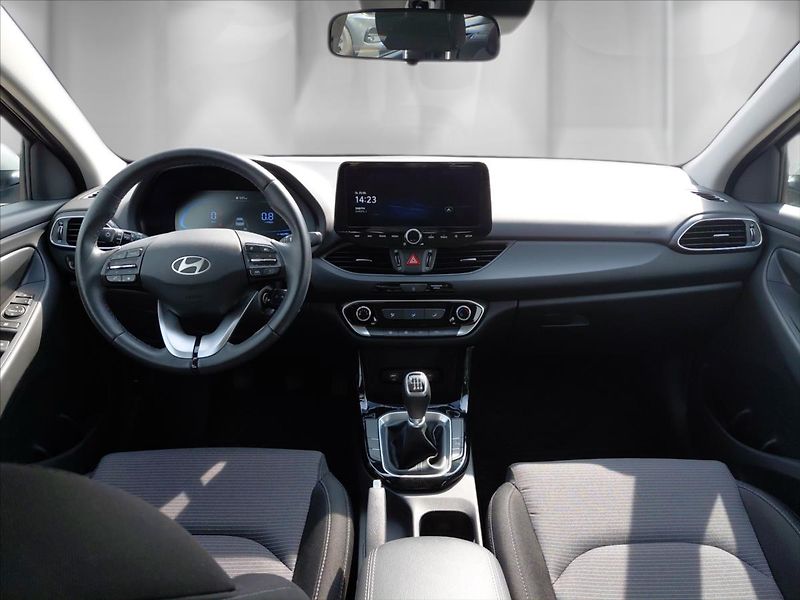 Hyundai i30 1,0   1.0 T-GDi Smart - fotka 19 z 24