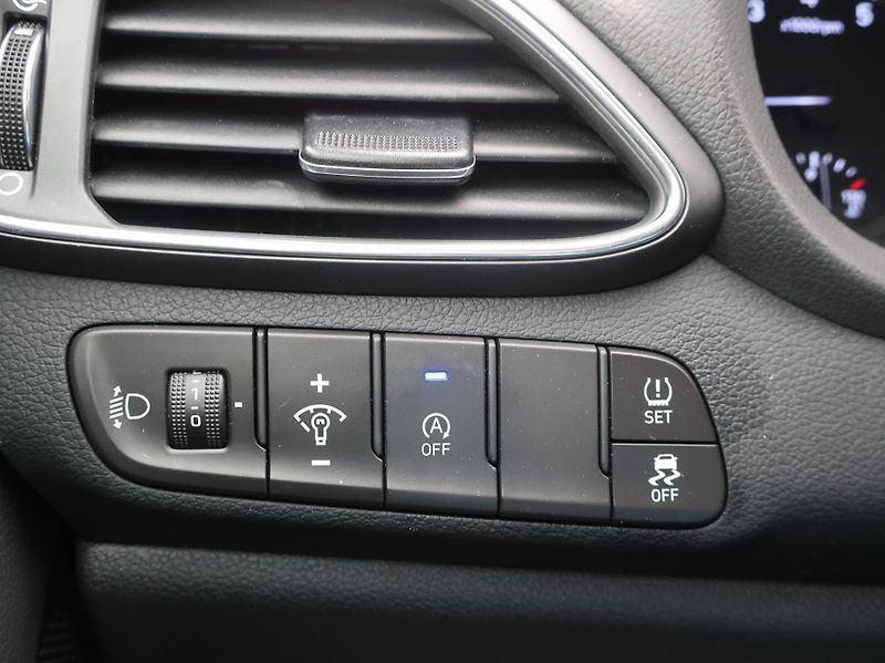 Hyundai i30 WG 1.0T-GDi 88kW COMFORT - fotka 23 z 28
