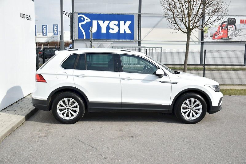 Volkswagen Tiguan (2021) LIFE 1.5 TSI 110KW DSG - fotka 12 z 32