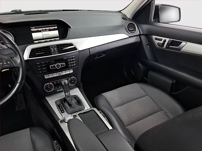 Mercedes-Benz Třídy C (2013) C 250 CDI 4MATIC, 4X4 - fotka 8 z 23