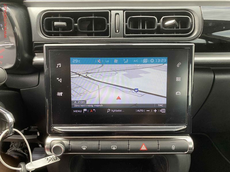 Citroën C3 (2020) 1.2PT, Feel, navi - fotka 16 z 17