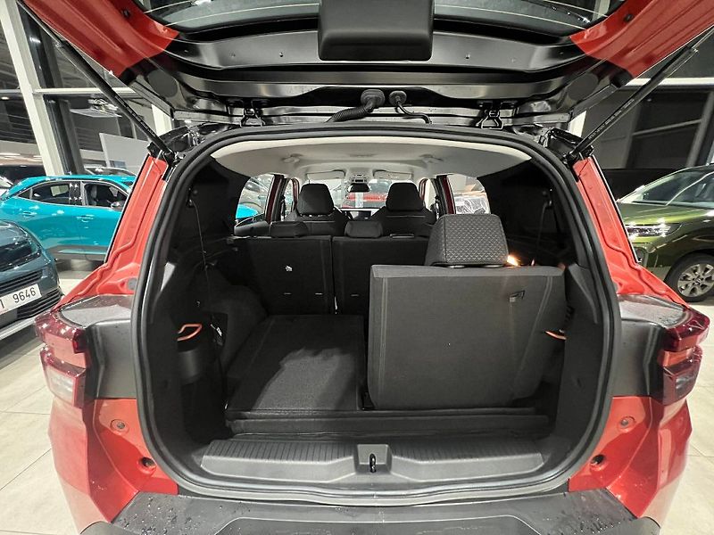 Opel Frontera GS Mild-Hybrid 7 míst- automat - fotka 29 z 36