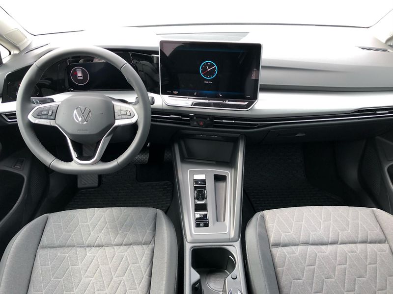 Volkswagen Golf Variant People 1,5 eTSI 7DSG m - fotka 5 z 30