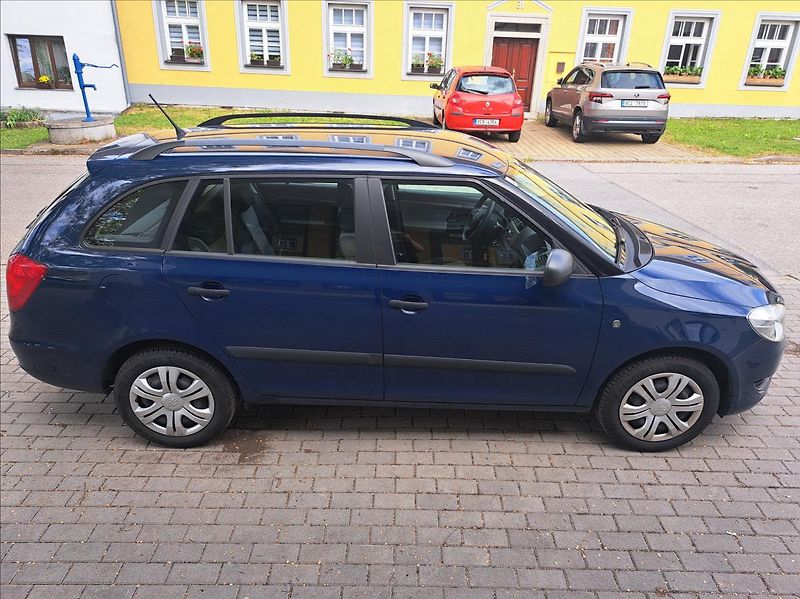 Škoda Fabia 1,2 HTP - fotka 12 z 47