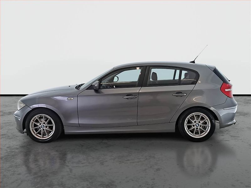 BMW Řada 1 (2011) 118d, po STK, jezdí výborně - fotka 3 z 17