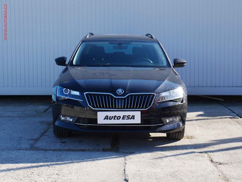 Škoda Superb (2016) 2.0 TDi, ČR, Ambition, TZ - fotka 2 z 16