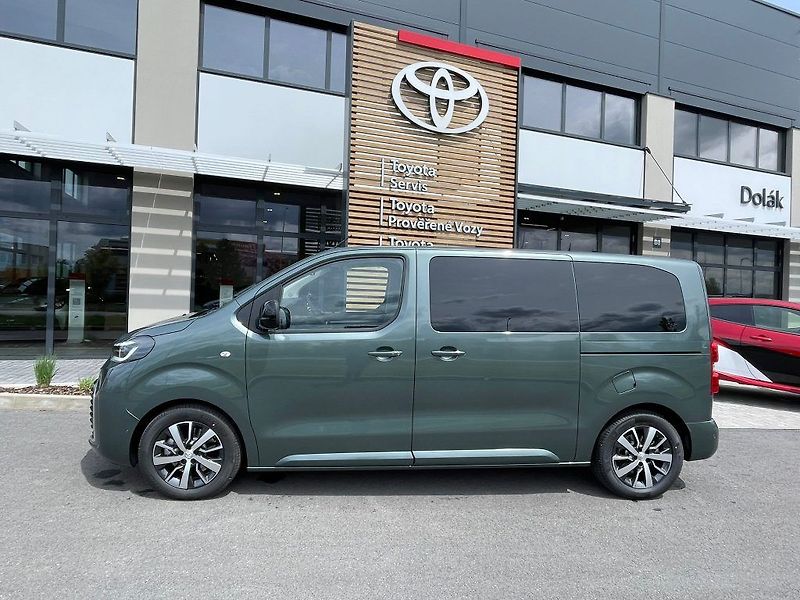 Toyota ProAce Verso 2.2D 180HP 8A/T VIP 6 - fotka 3 z 30