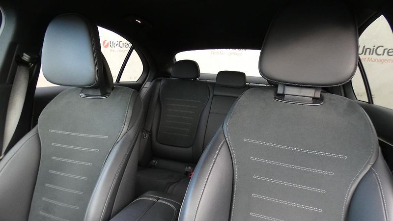 Mercedes-Benz Třídy C C 200 4MATIC - fotka 7 z 23