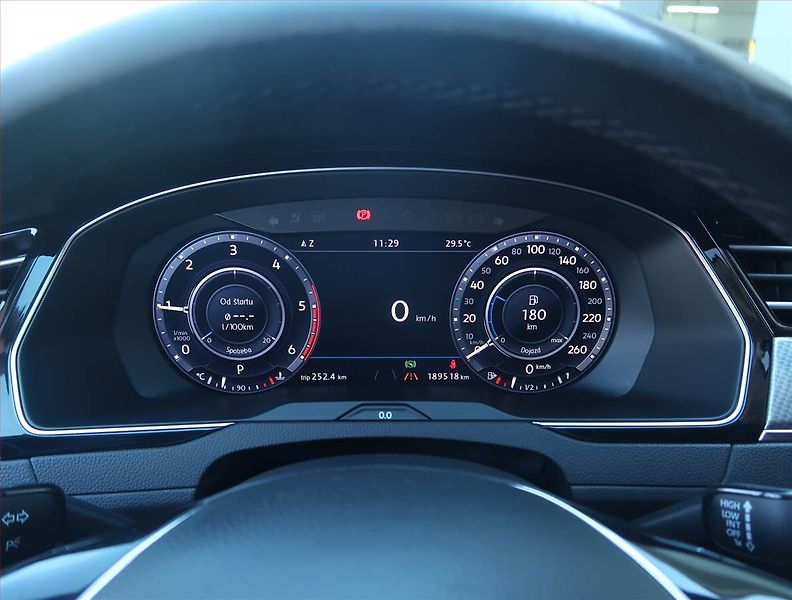 Volkswagen Passat (2016) Alltrack 2.0 BiTDI, 4X4 - fotka 11 z 21