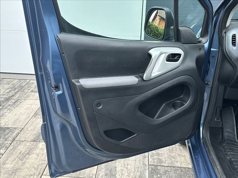 Peugeot Partner 1,6 HDI 92PS  Tepee Active - fotka 13 z 48