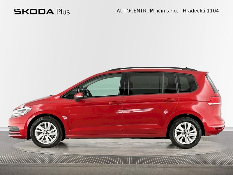 Volkswagen Touran (2023) Comfortline 1.5 TSI 110kW - fotka 3 z 32