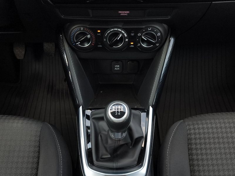 Mazda 2 (2019) CHALLENGE 1.5 SkyActive 55kW, - fotka 17 z 20