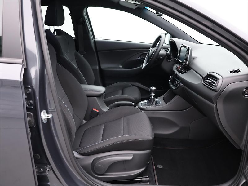 Hyundai i30 2,0 TGDI 206kW N Performance - fotka 12 z 33