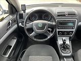 Škoda Octavia 1,6 TDi KLIMA ROZVODY SERVIS - náhled 14