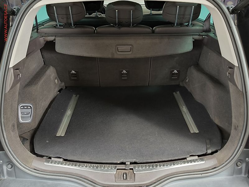 Renault Espace (2015) 1.6dCi, Initiale Paris, AT - fotka 7 z 17