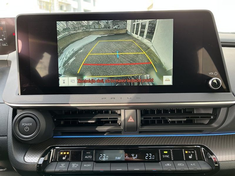 Toyota Prius 2.0L PHEV Prestige - fotka 19 z 25