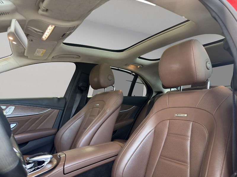 Mercedes-Benz Třídy E (2019) E53 AMG 4MATIC+ - fotka 21 z 27