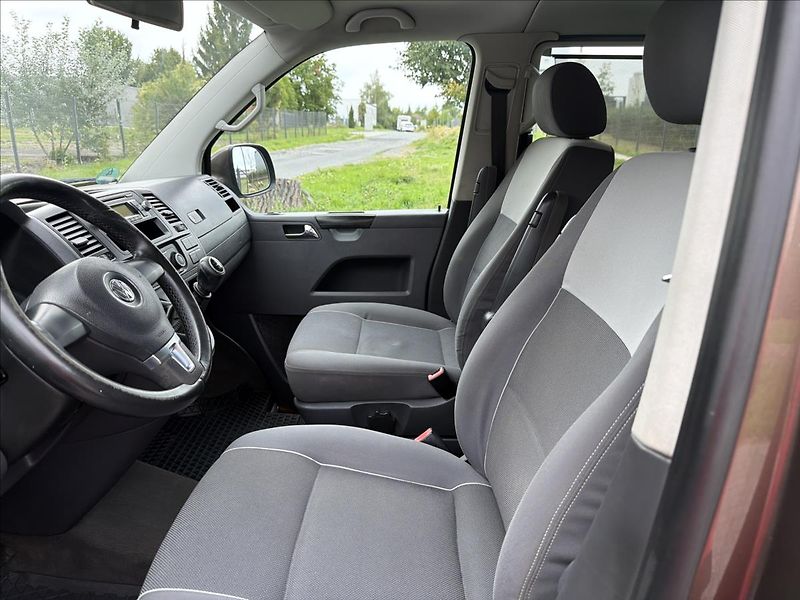 Volkswagen Multivan 2,0 TDi 103 Kw California - fotka 9 z 25