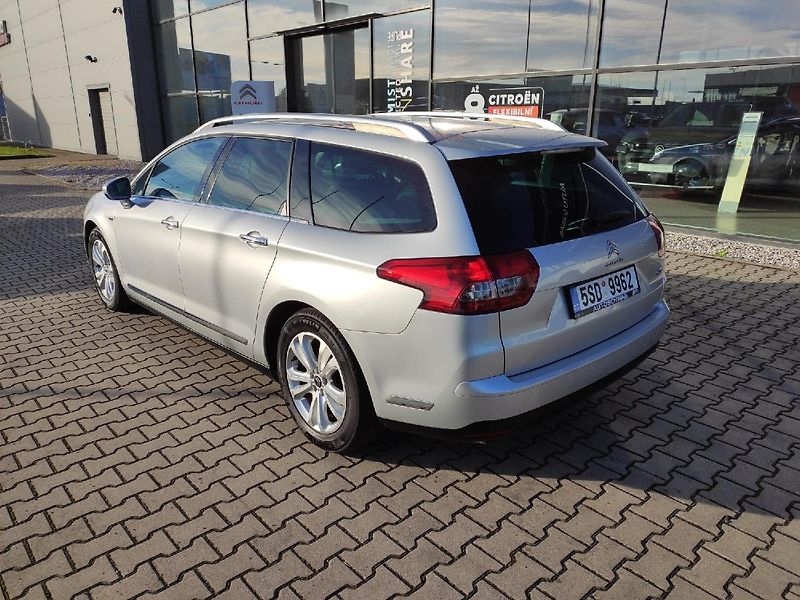 Citroën C5 (2014) 2.0HDI 140k EXCLUSIVE MAN6 HYD - fotka 3 z 43